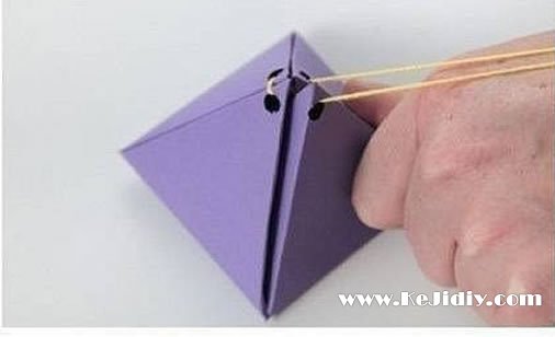 折纸糖果盒子的方法图解 -  www.kejidiy.com