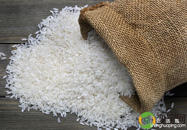 塑料大米怎么分辩